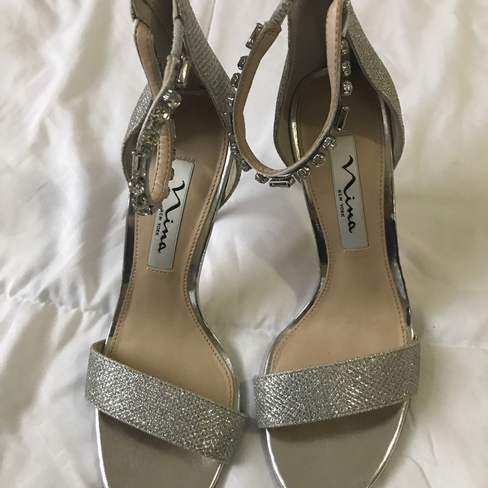 Nina silver heels with faux diamonds around ankle. Size 5 1/2 M